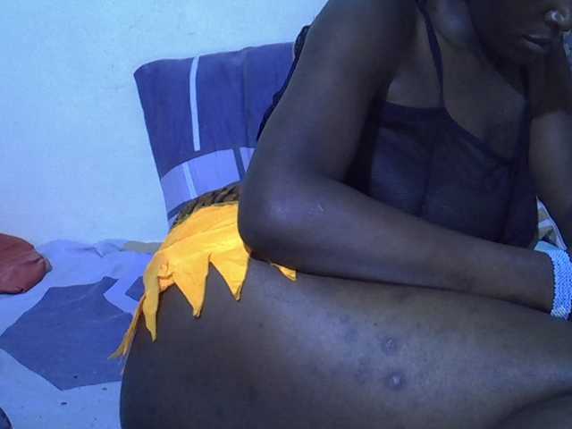 sweetellena1 live cam on BongaCams