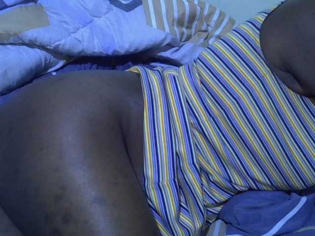 sweetellena1 live cam on BongaCams