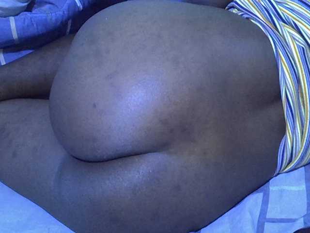 sweetellena1 live cam on BongaCams