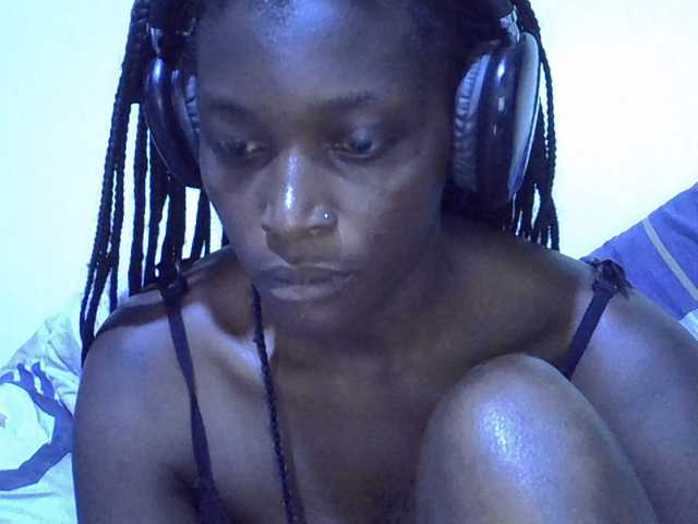 sweetellena1 live cam on BongaCams