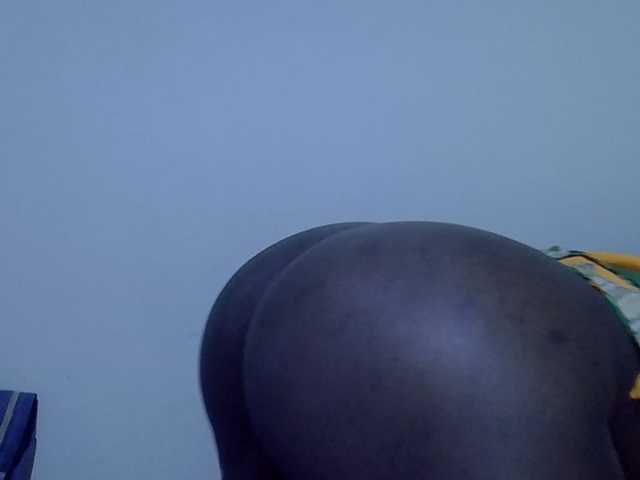 sweetellena1 live cam on BongaCams