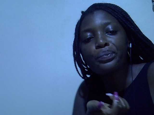 sweetellena1 live cam on BongaCams