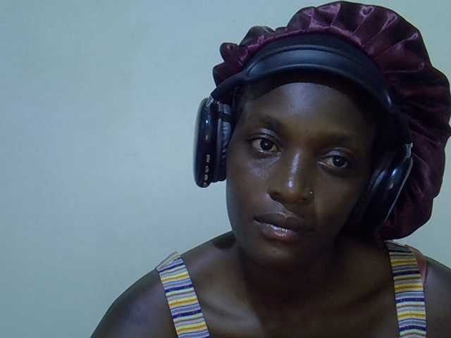 sweetellena1 live cam on BongaCams