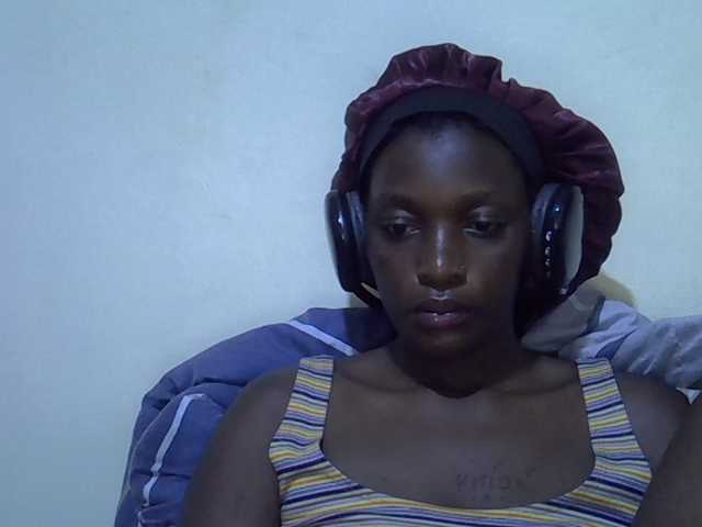 sweetellena1 live cam on BongaCams