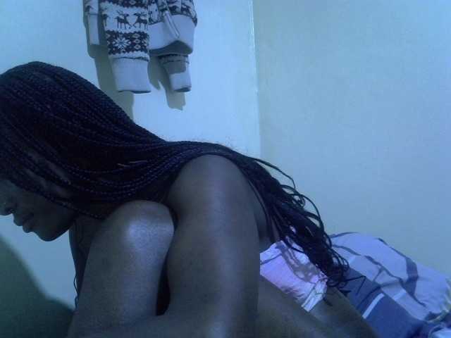 sweetellena1 live cam on BongaCams