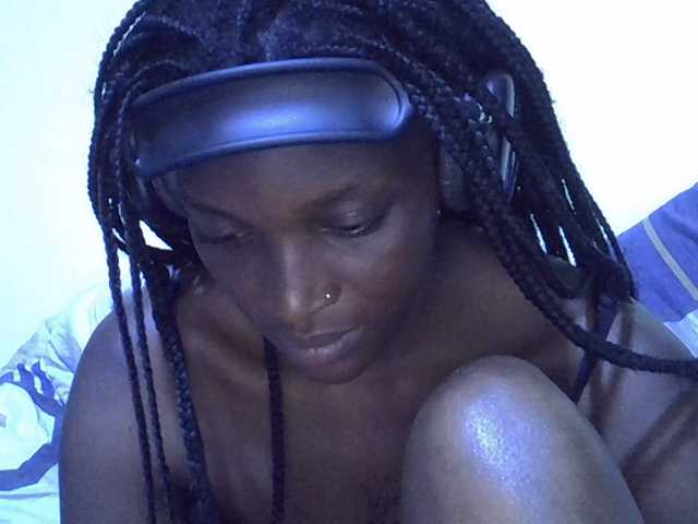 sweetellena1 live cam on BongaCams