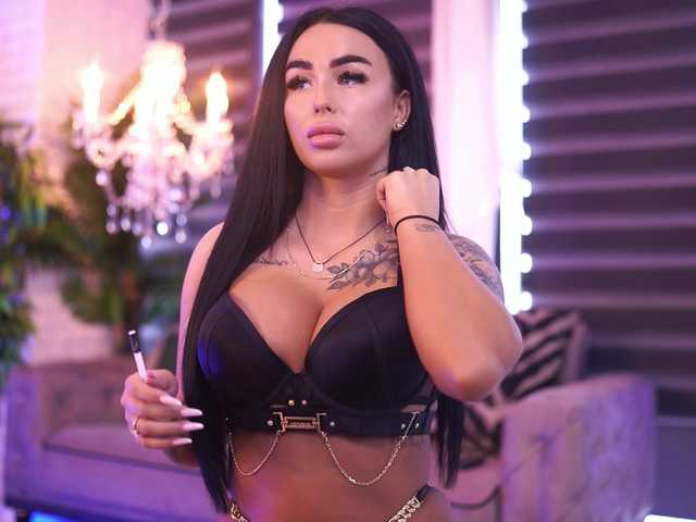 CelesteNyx live cam on BongaCams
