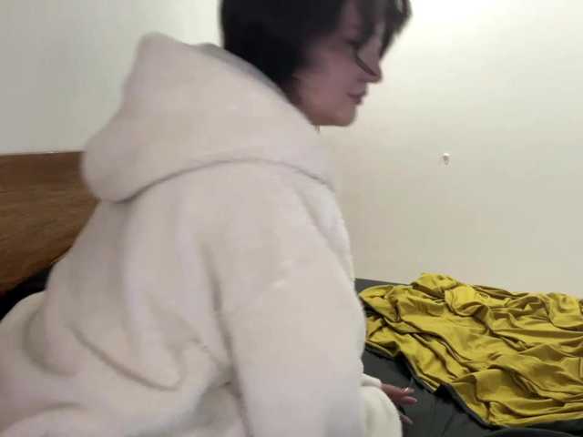 ElaWish live cam on BongaCams