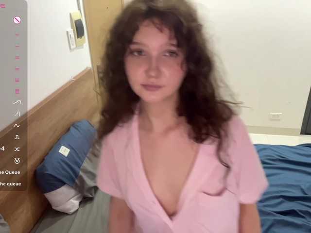 ElaWish live cam on BongaCams