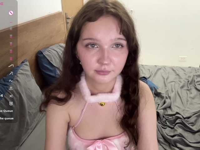 ElaWish live webcam show