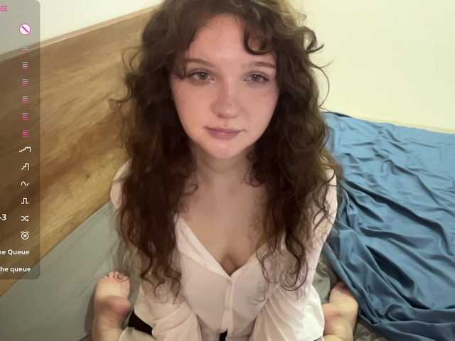 ElaWish live webcam show