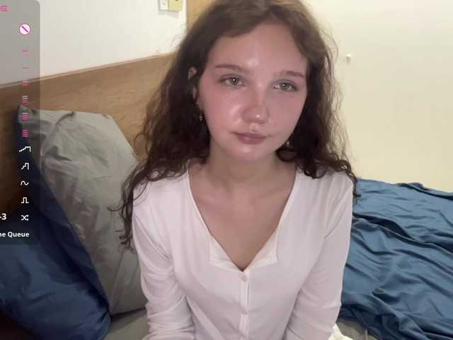 ElaWish live webcam show