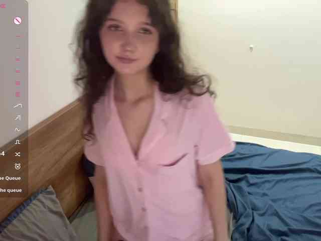 ElaWish webcam