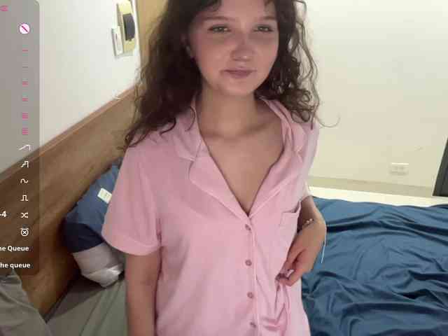 ElaWish webcam