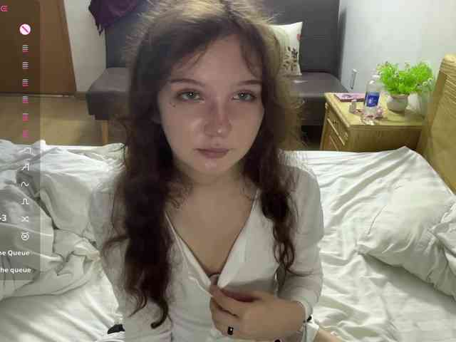 ElaWish webcam