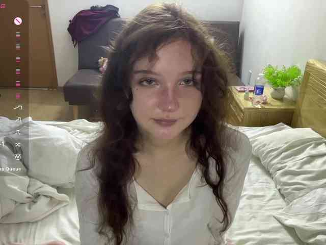 ElaWish webcam