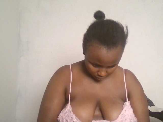 Sunneldiva live cam on BongaCams