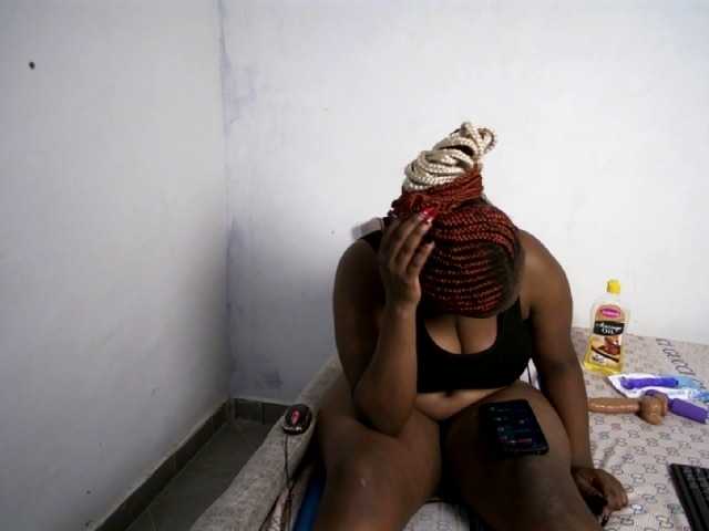 Sunneldiva live cam on BongaCams