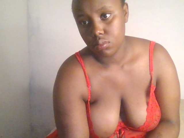 Sunneldiva live cam on BongaCams