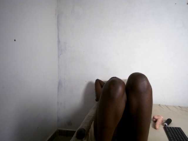 prettieme12 live sex