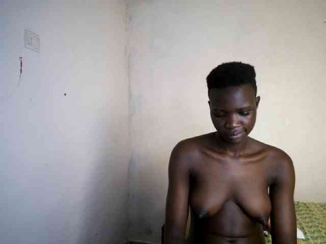 Prettieme12 webcam