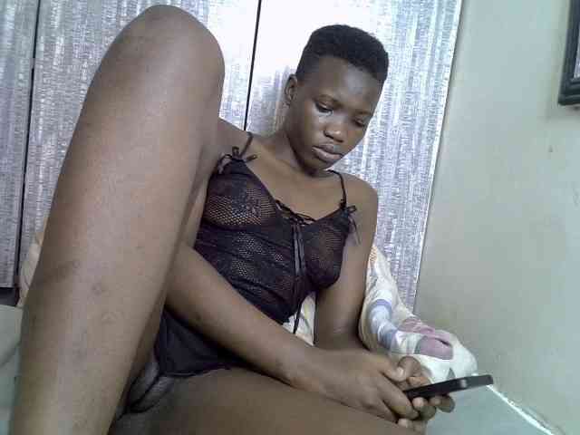 Prettieme12 webcam