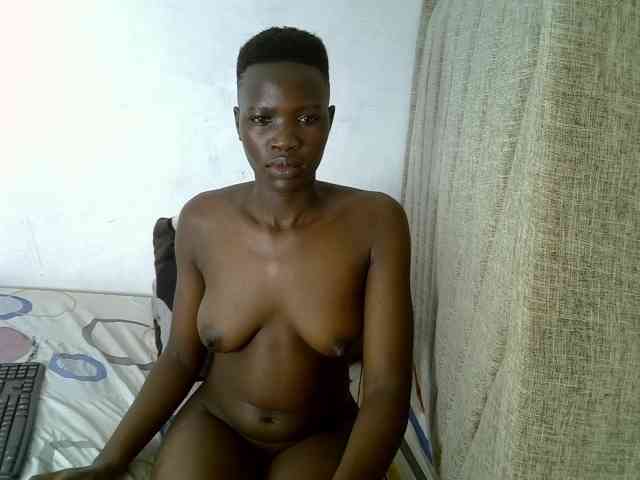 Prettieme12 webcam