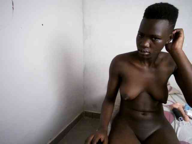 Prettieme12 webcam