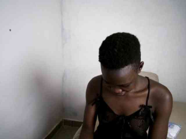 Prettieme12 webcam