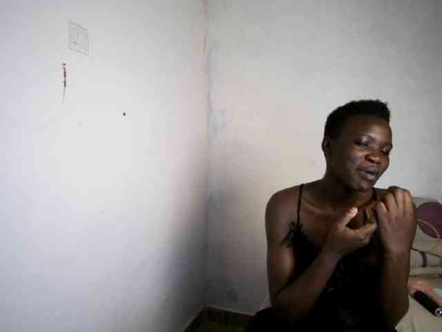 Prettieme12 webcam