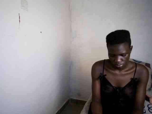 Prettieme12 webcam