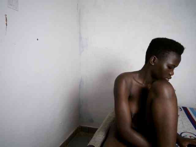 Prettieme12 webcam