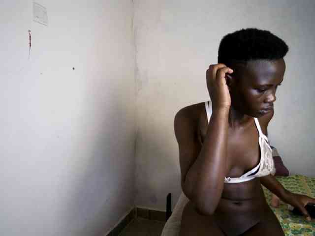 Prettieme12 webcam