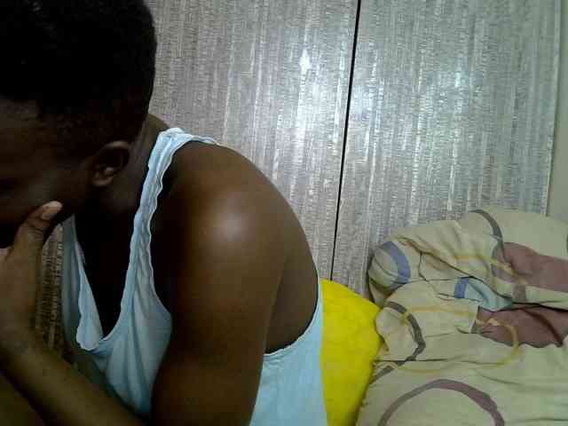 Prettieme12 webcam
