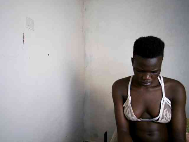 Prettieme12 webcam