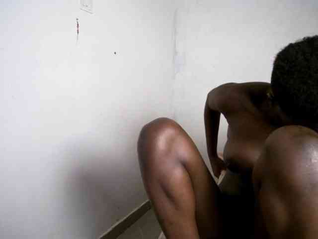 Prettieme12 webcam