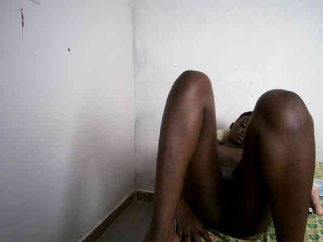 Prettieme12 webcam