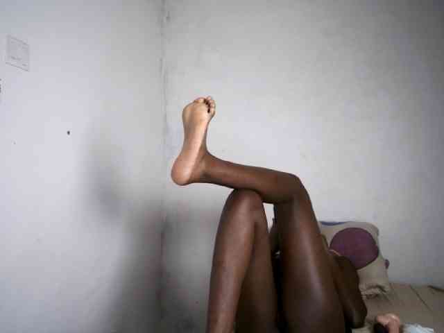Prettieme12 webcam
