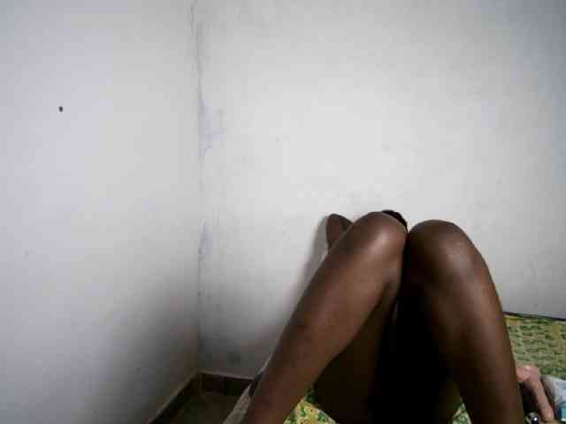 Prettieme12 webcam