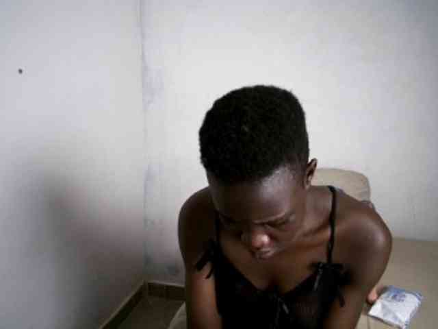 Prettieme12 webcam