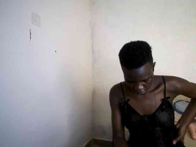 Prettieme12 webcam