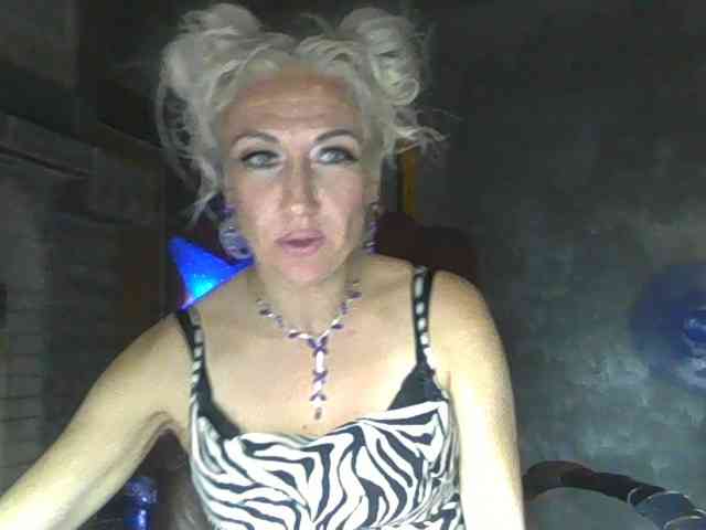 LilaniLoverx webcam