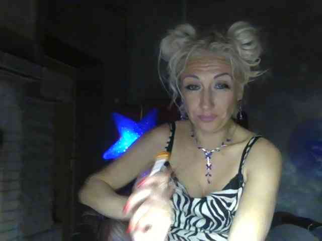 LilaniLoverx webcam