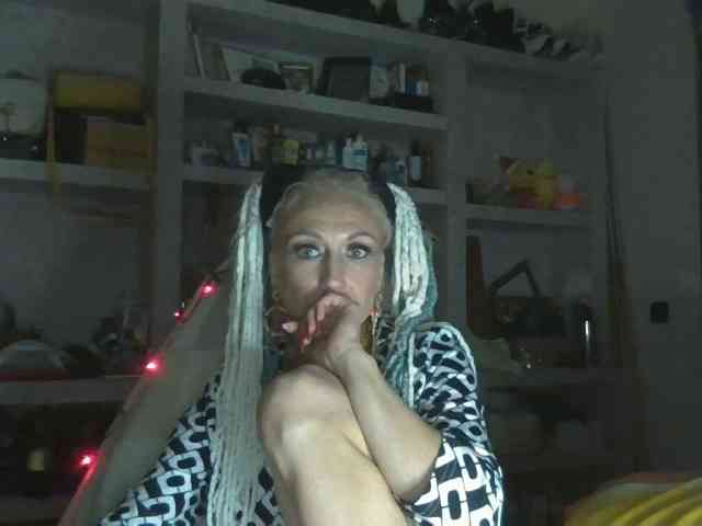 LilaniLoverx webcam