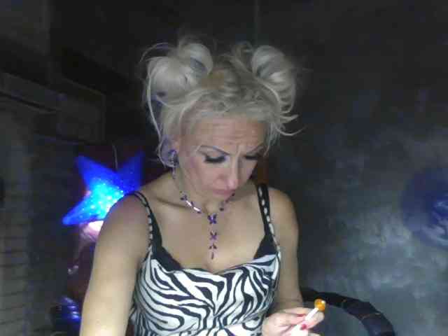 LilaniLoverx webcam