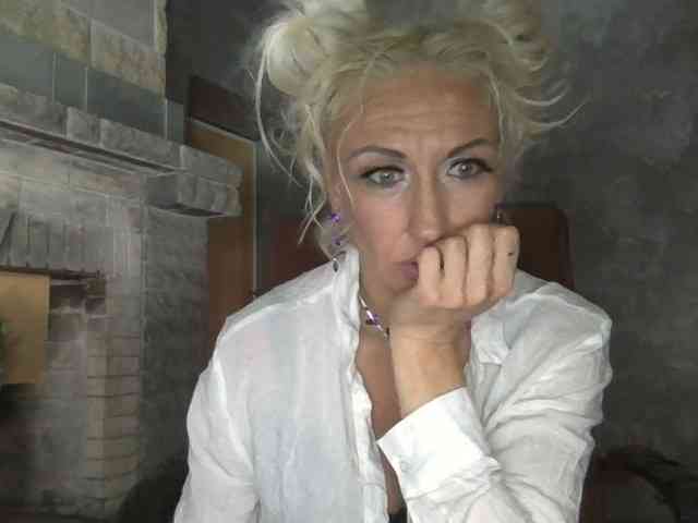 LilaniLoverx webcam