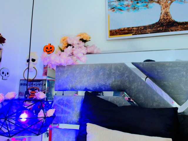 Realdoncella live cam on BongaCams