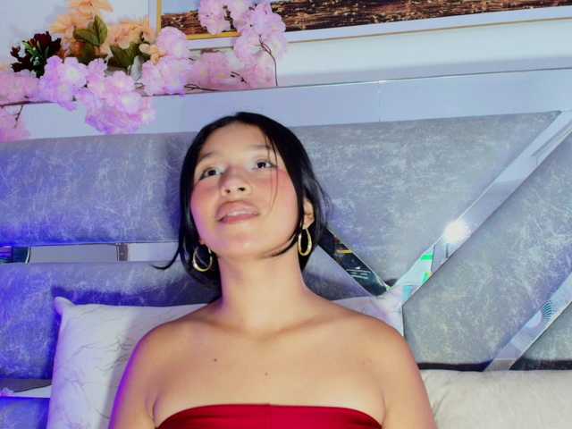 Realdoncella live cam preview