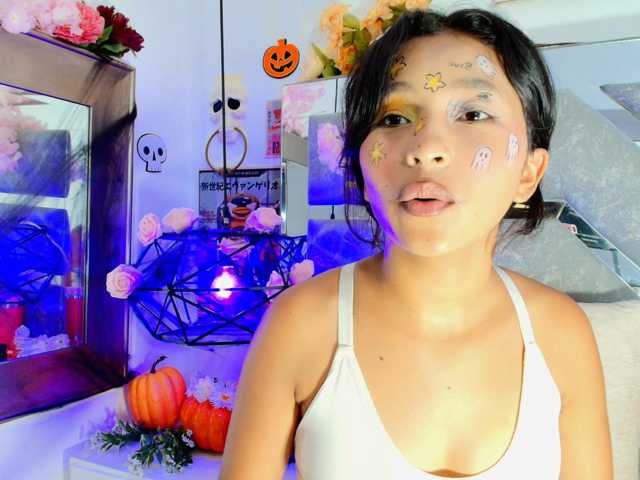 Realdoncella live cam on BongaCams