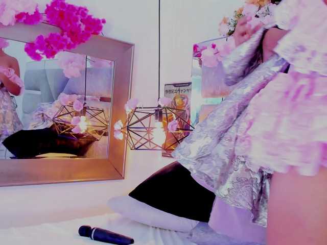 Realdoncella live cam on BongaCams